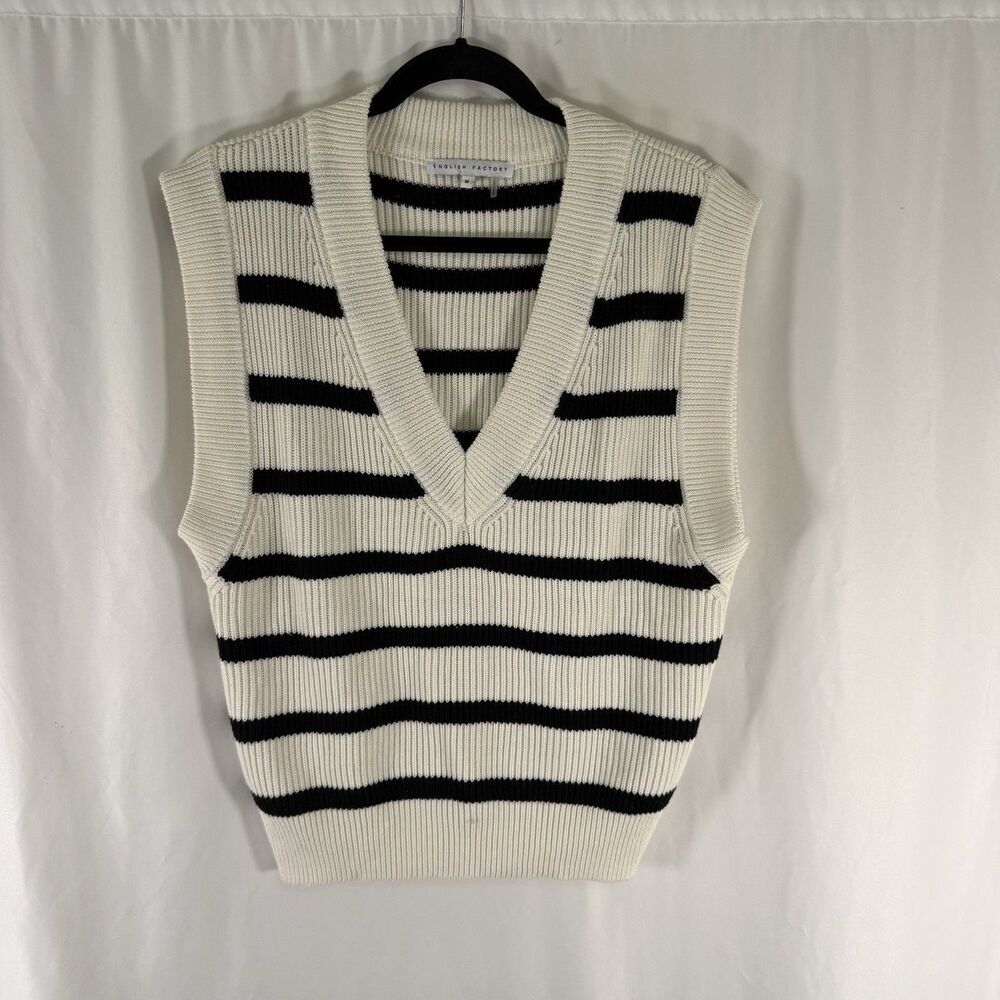English Factory Vest Women's Medium White Black Striped Knit Vneck Pullover